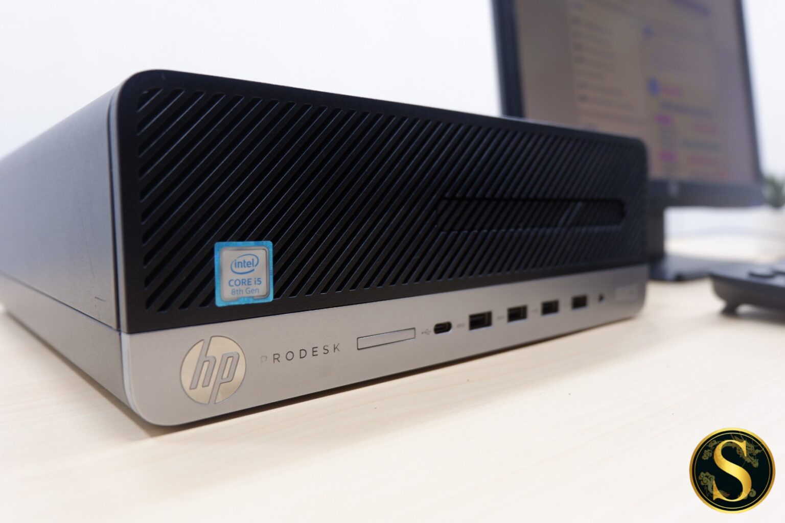 HP ProDesk 600 G4 Usato – I5-8500, 16GB RAM, 256GB SSD, Windows 11 Pro, Pronto All'uso!